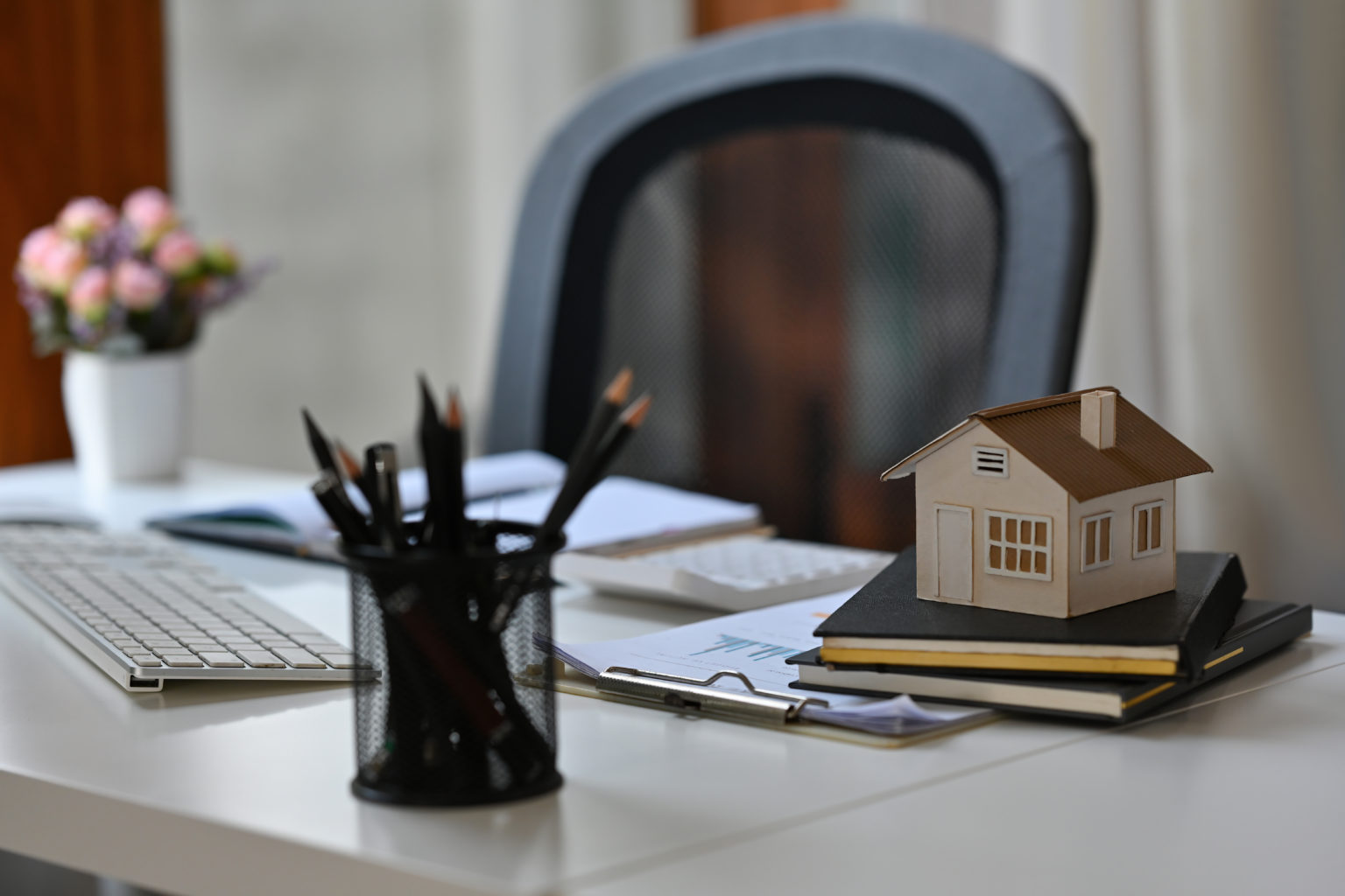 How to a BrokerinCharge in the State ofNorth Carolina in 3